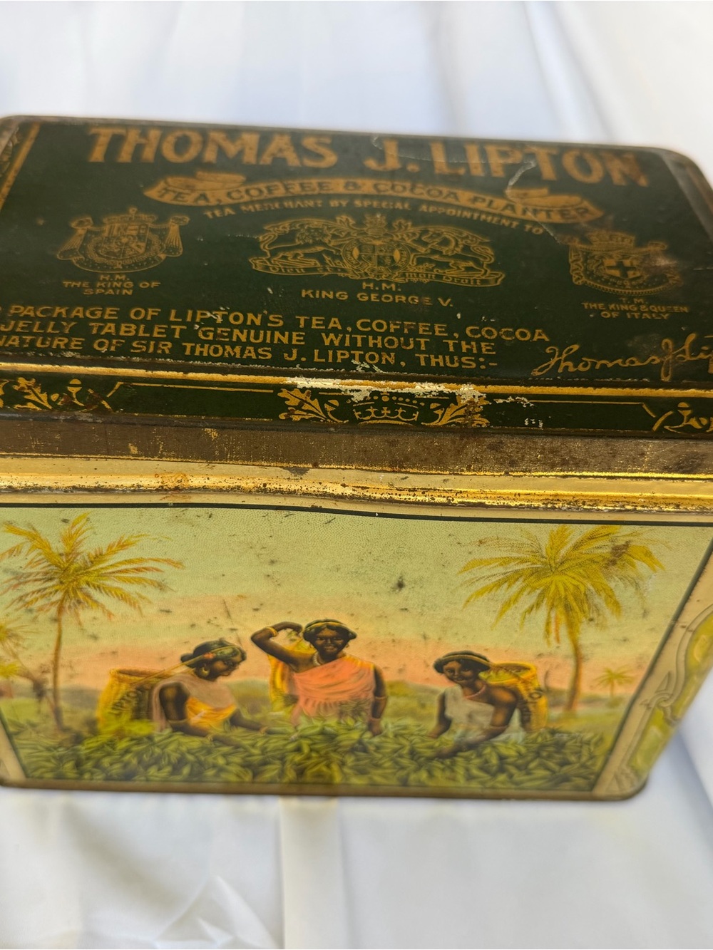 Decorative Tea Tin - Green & Gold